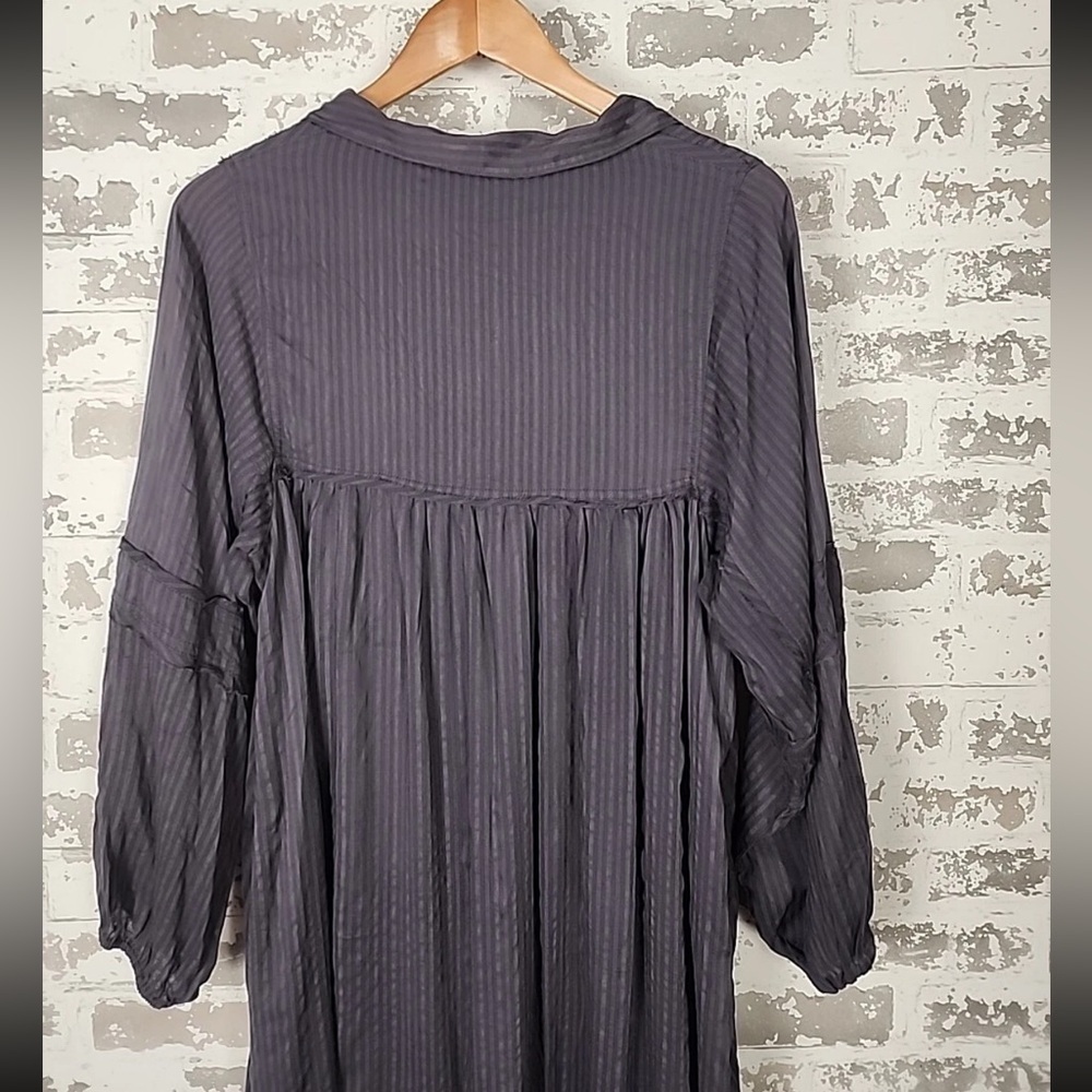 NWOT Carly Jean Los Angeles Navy Sheith Raw Hem Long Sleeve Midi Dress - Picture 15 of 16